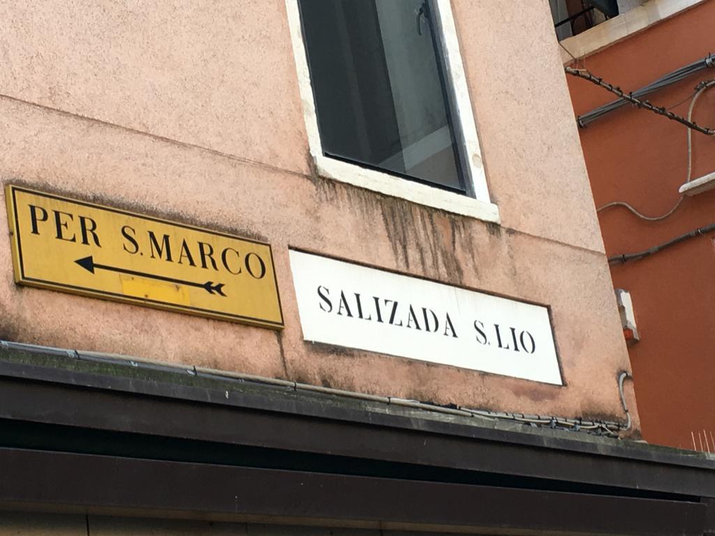 Residenza Al Volto Apartment Venesia Bagian luar foto